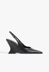 Siena Buckle Leather Pump