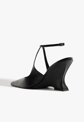 Siena X Leather Pump