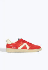 St-001 Sneaker
