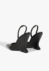 Siena Leather Pump