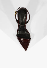 Elisha Sandal