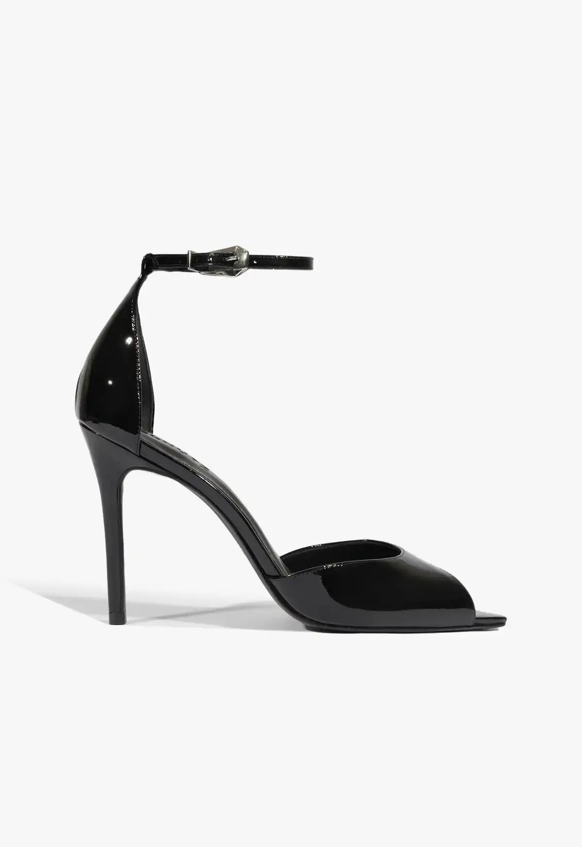 Lena Pump