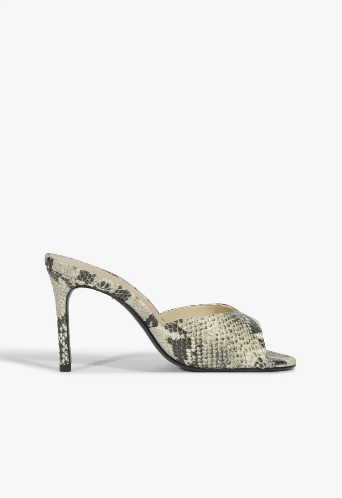 Cloe Sandal