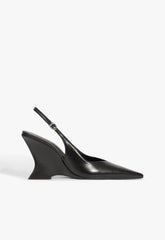 Siena Buckle Pump
