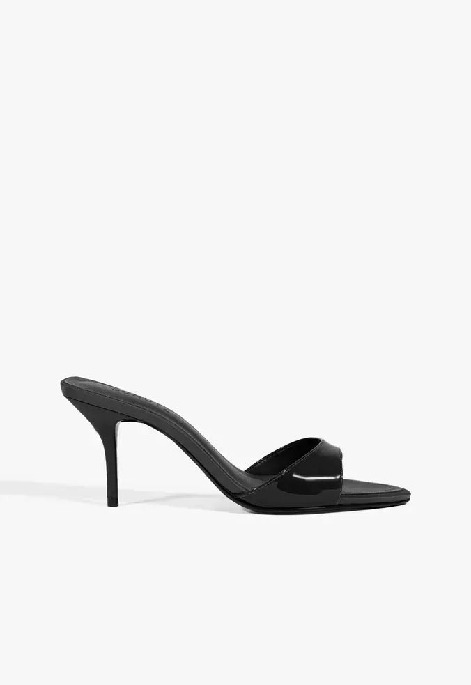 Elodie Sandal